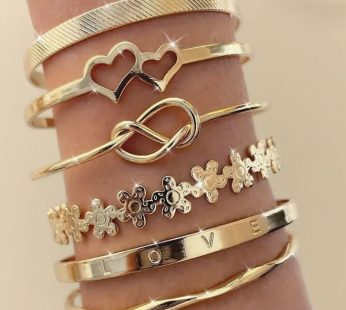 6 pieces of hollow hearts (Gold)